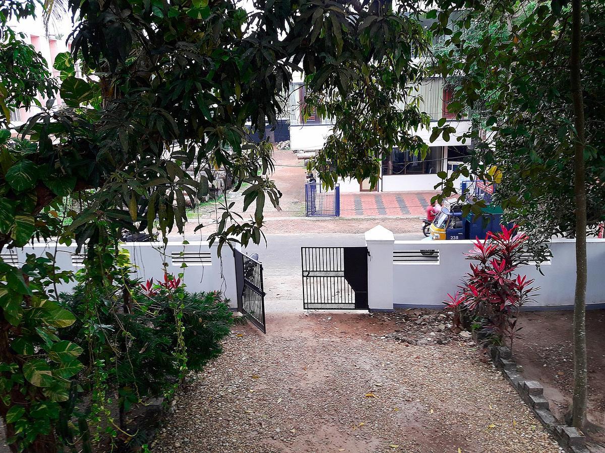 Bed and Breakfast Aham Yoga Nest Alappuzha Экстерьер фото